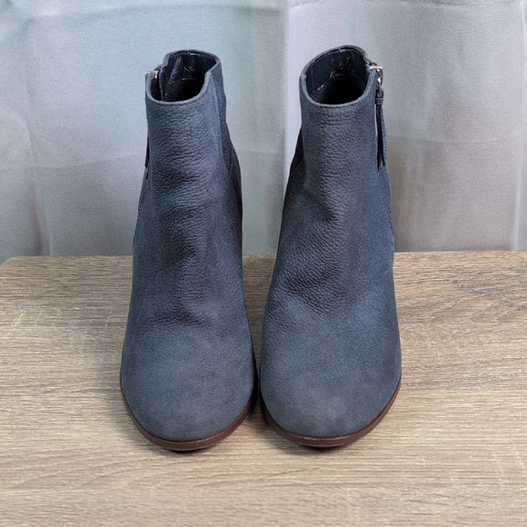 Cole Haan Navy Blue Ankle Booties with Side Zipper. - Picture 2 of 11